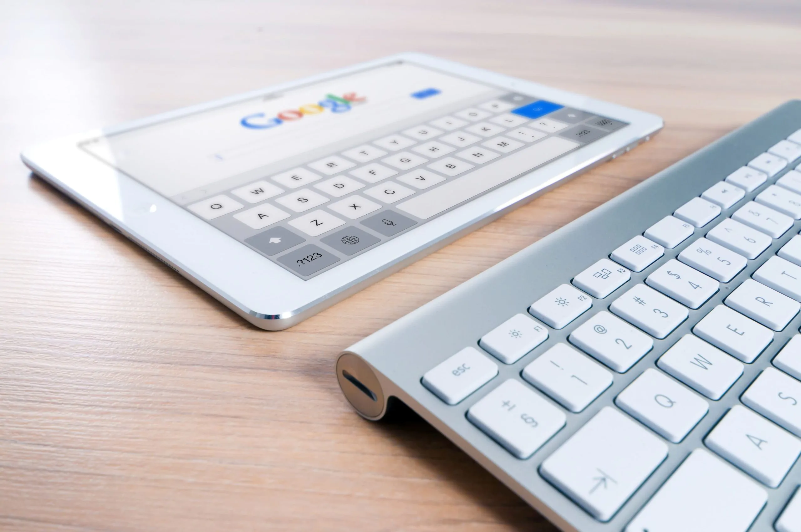 Как понять влияние Core апдейтов и поисковых намерений на SEO